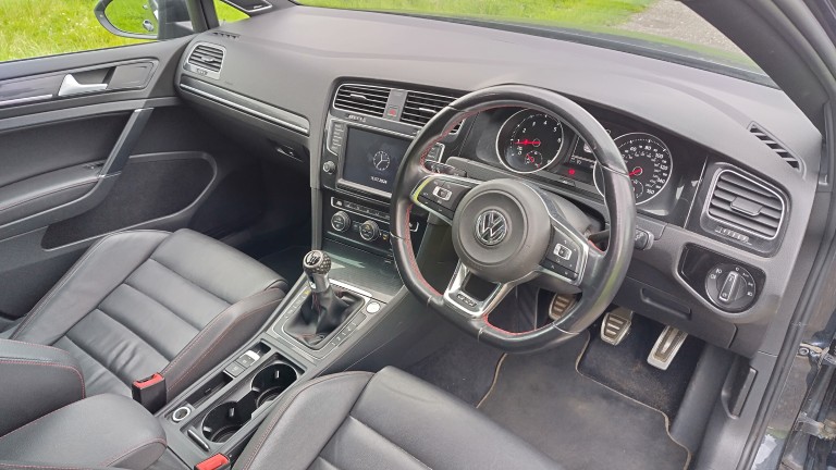 Volkswagen Golf GTi