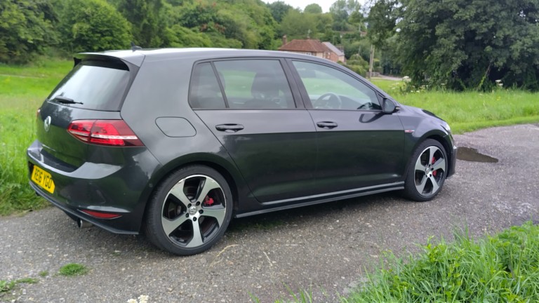 Volkswagen Golf GTi