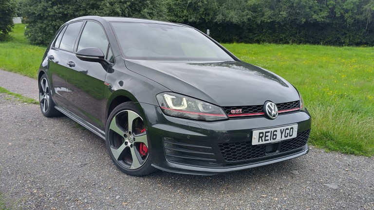 Volkswagen Golf GTi