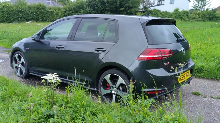 Volkswagen Golf GTi